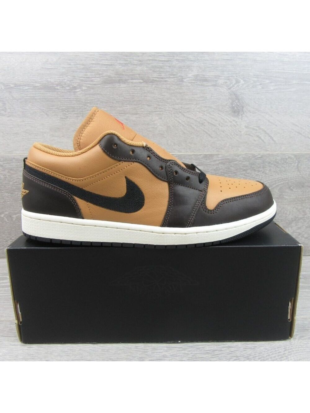 Air Jordan 1 Low SE Sneakers Mens Size 10.5 Flax Baroque Brown NEW - Picture 2 of 14